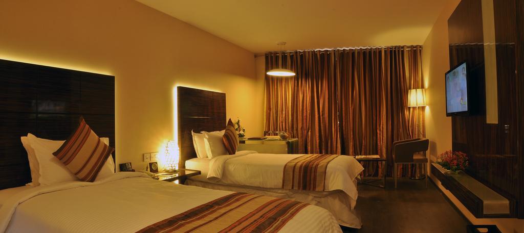 The Arcadia Hotel Coimbatore Exterior foto